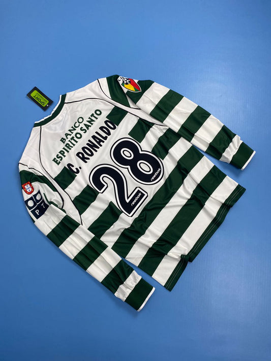 Sporting CP 2002/2003 Home Jersey - Ronaldo #28 Mens