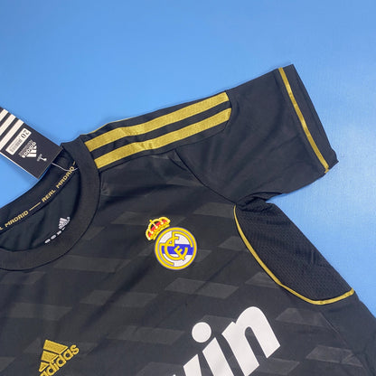 Real Madrid 2011/12 UEFA Champions League Kids Youth Black Home Kit - Cristiano Ronaldo #7