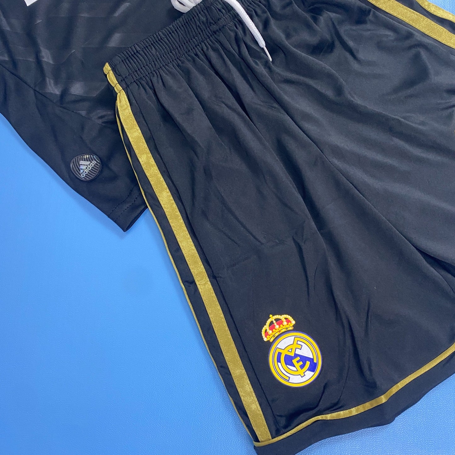Real Madrid 2011/12 UEFA Champions League Kids Youth Black Home Kit - Cristiano Ronaldo #7